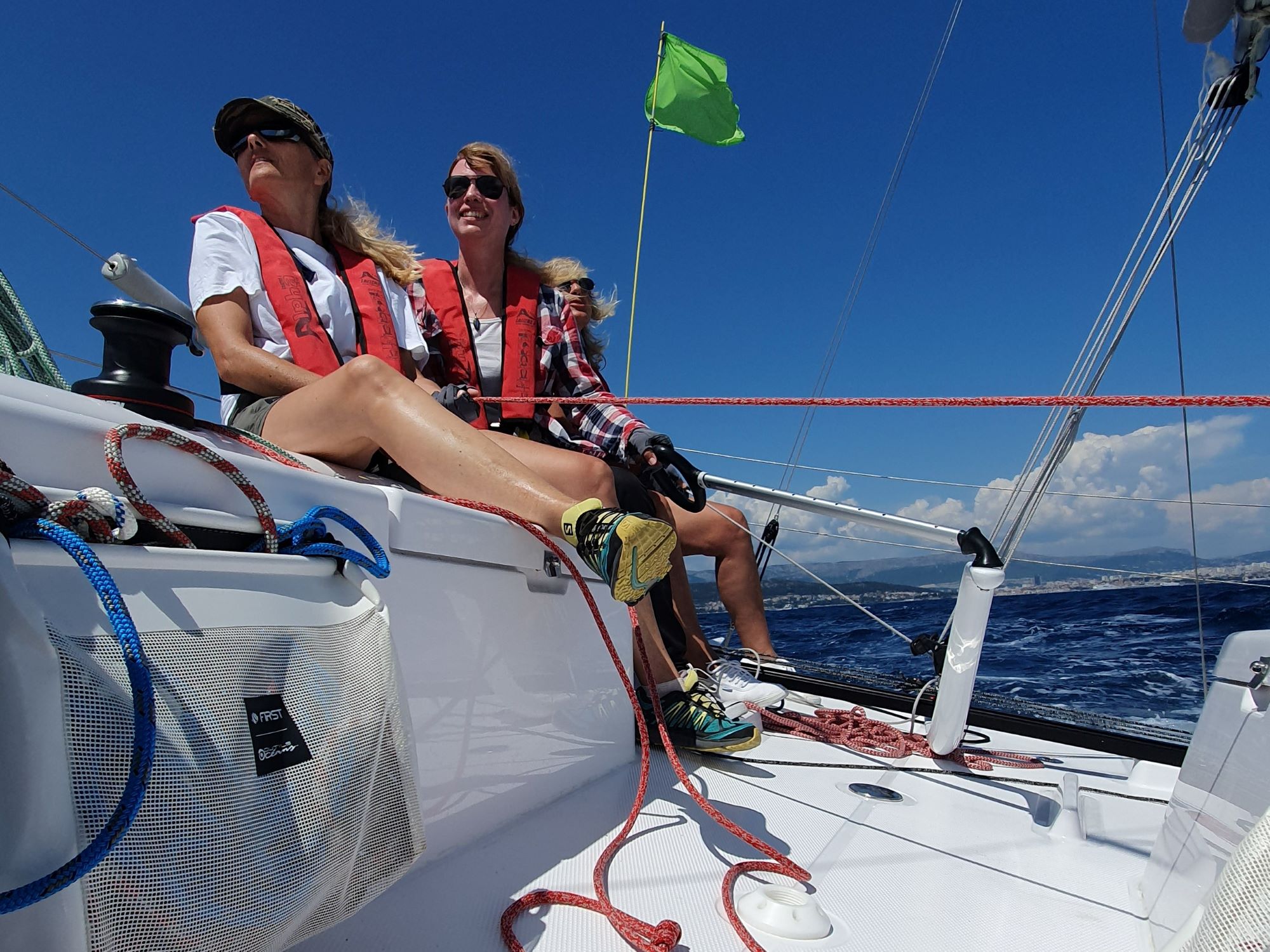 corso iniziazione vela base principianti - lega navale santa marinella roma