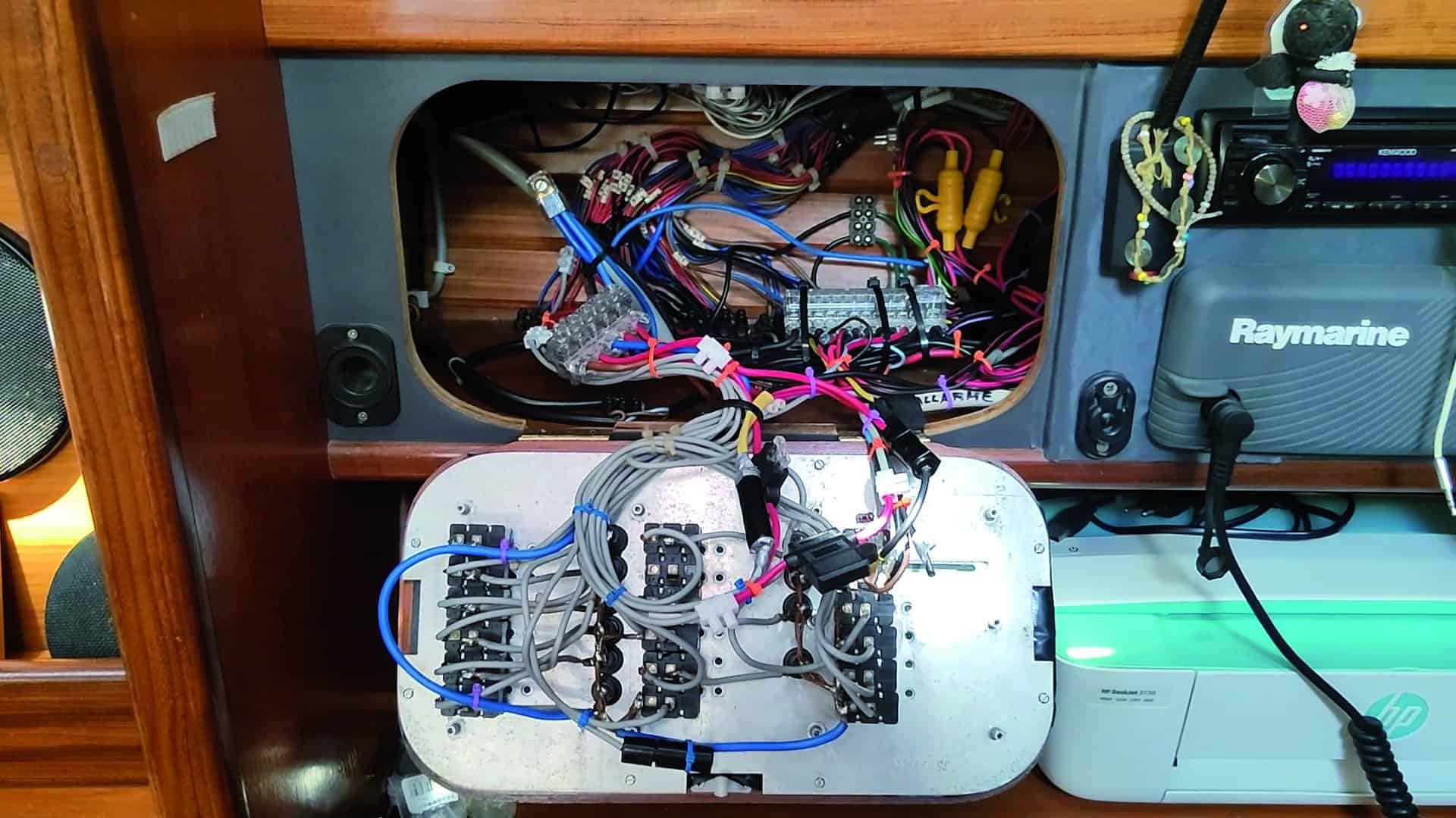 laboratorio della vela - impianto elettrico di bordo - LNI